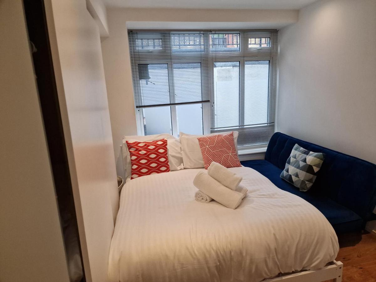 Lovely 1-Bed Apartment In London Bagian luar foto