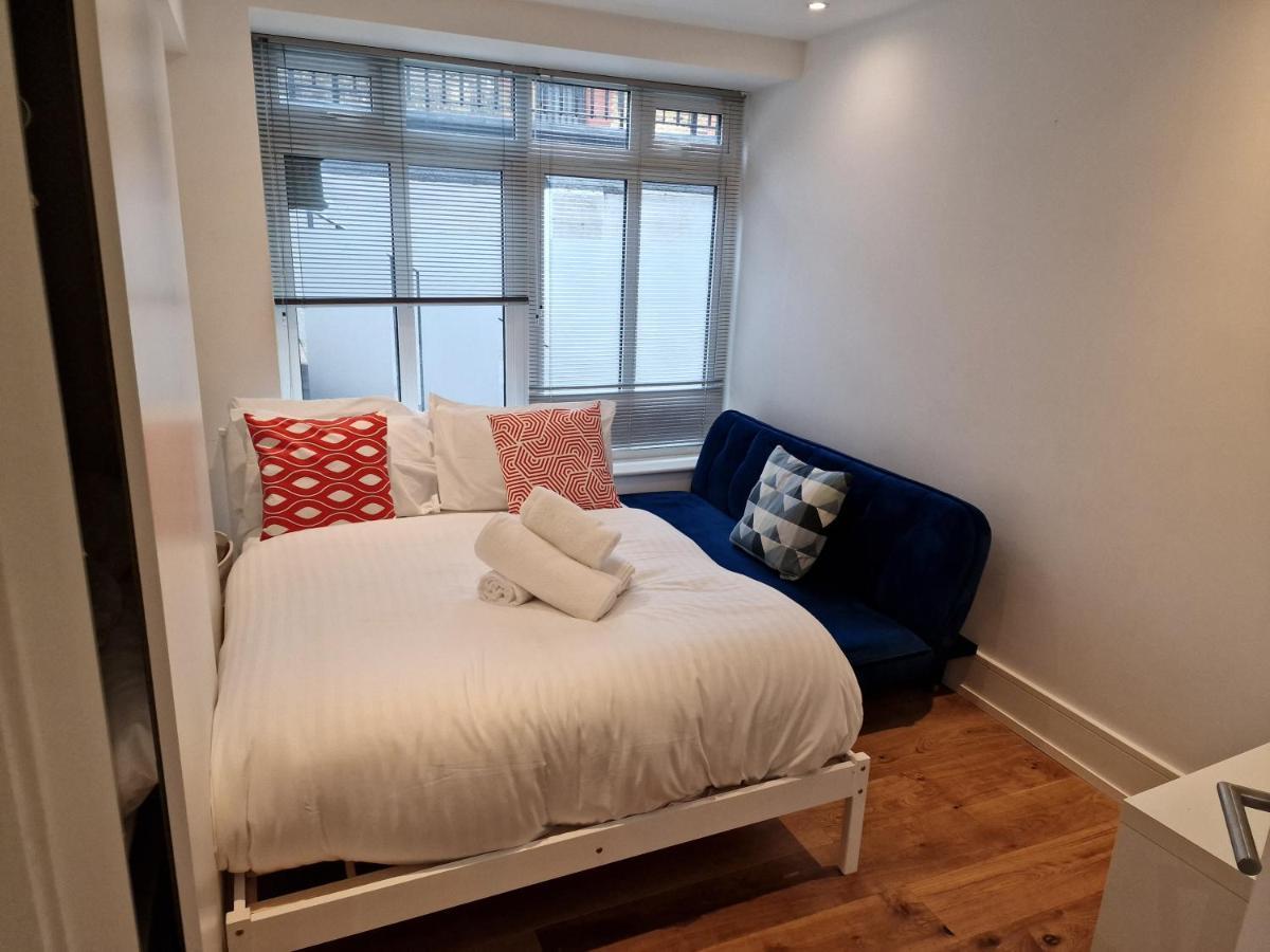 Lovely 1-Bed Apartment In London Bagian luar foto